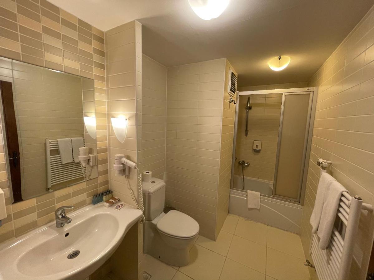 Beceren Hotel 伯萨 外观 照片